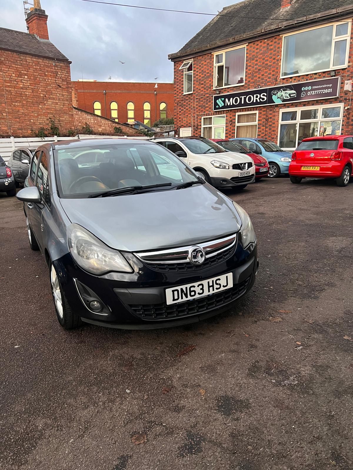 
								Vauxhall Corsa full									